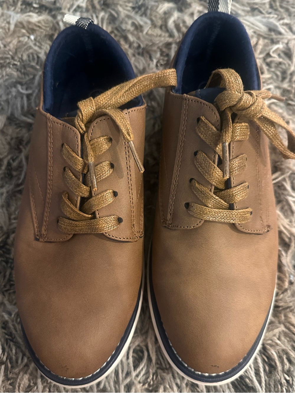 Boys Cat & Jack Casual Lace-Up Shoes in Brown - Size 3 - Great Condition